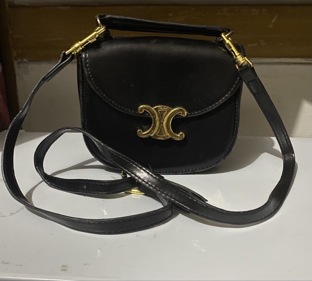 Sling bag (Small) (Category: Cross-body Bags) located in Manila. Submitted by gelaimarieh (Listing ID 1465959995, Image 1). Description: .
