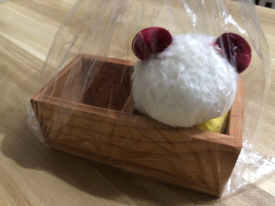 SM - Bear in crate (Desk display with holder) (Category: Plushies & Soft Toys) located in San Juan City. Submitted by ttanmien (Listing ID 1466099458, Image 3). Description: Great gift idea .