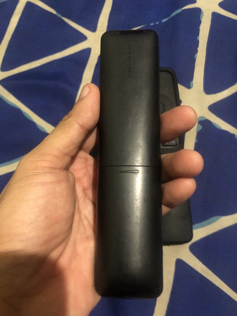 Smart TV remotes (Category: TV Parts & Accessories) located in Quezon City. Submitted by markgolveo (Listing ID 1466058416, Image 3). Description: Smart TV remotes Pair set if 2 Realme universal smart tv remote And universal bluetooth smart tv remote.