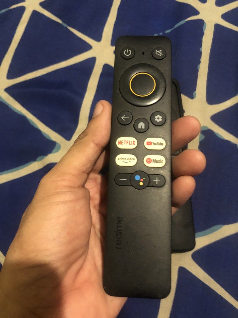 Smart TV remotes (Category: TV Parts & Accessories) located in Quezon City. Submitted by markgolveo (Listing ID 1466058416, Image 2). Description: Smart TV remotes Pair set if 2 Realme universal smart tv remote And universal bluetooth smart tv remote.