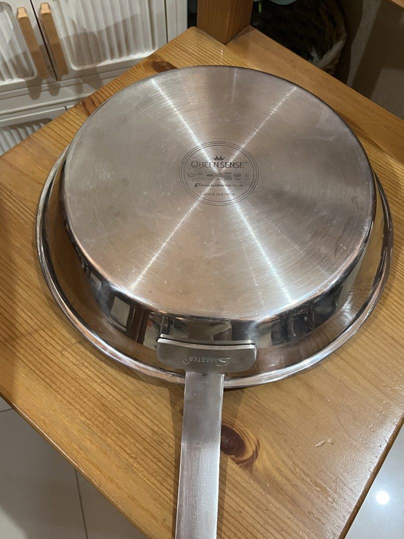 Smaster Stainless Steal Frying Pan (Category: Cookware & Accessories) located in Santa Rosa. Submitted by kattiepurry (Listing ID 1466069135, Image 3). Description: SMASTER Stainless steel 18-10 Fully Clad 3ply 🤩 Like new ✨Best High-End / Pro Performance ✔️ 30cmx6cm Mine@1290 Location📍Santa Rosa, Nueva Ecija.