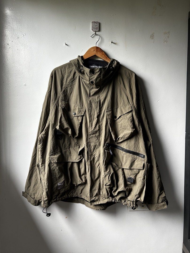 Smoking life cargo utility jacket (Category: Activewear) located in Amadeo. Submitted by archived_stole (Listing ID 1466040522, Image 1). Description: Smoking Life Utility Outdoor Jacket Medium On Tag Dimension: 30” Width 31”Length Condition: Excellent to New! Color rate: 9.5/10 issue: NONE! Pm/Dm📥 Jnt/Lalamove🛵.