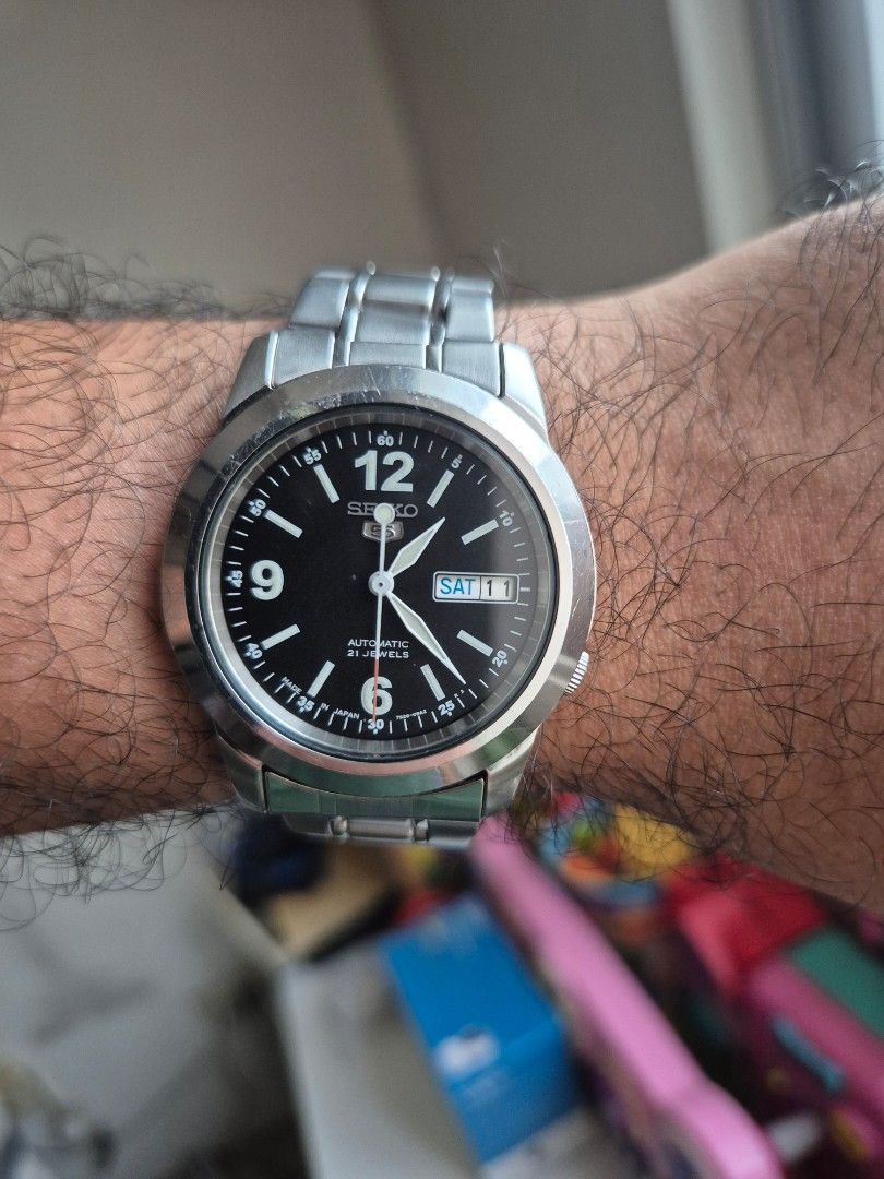 SNKE63J1 Seiko 5 Automatic (Category: Men's Watches) located in Pasig City. Submitted by talehat (Listing ID 1466108155, Image 1). Description: Condition: 7/10 Recently Serviced. keeps good time watch only with replacement box Made in Japan Model: SNKE63J1 "Seiko 5 Explorer" Movement: 7S26 Case: 39 mm stainless steel Dial: Black Lug width: 20mm wrist size: 6.5 in Calendar: Day-date display Dial: Black finish and dial Crystal: Hardlex crystal Desi
