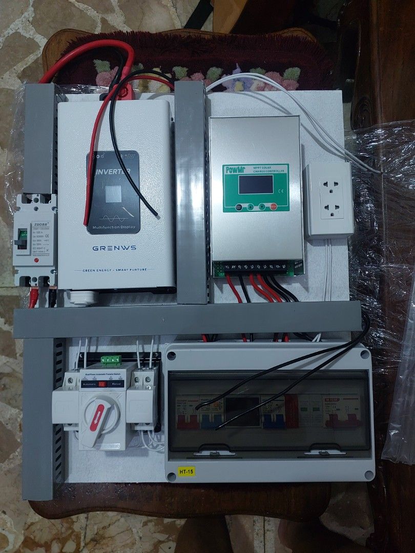 SOLAR SET-UP friendly (Category: Electrical, Adaptors & Sockets) located in Las Pinas. Submitted by coolwhale.b3e562 (Listing ID 1465959428, Image 2). Description: 5KW GrenWS 24v 60hz Pure Sine Wave inverter. with MPPT and ATS, plug and play already.
