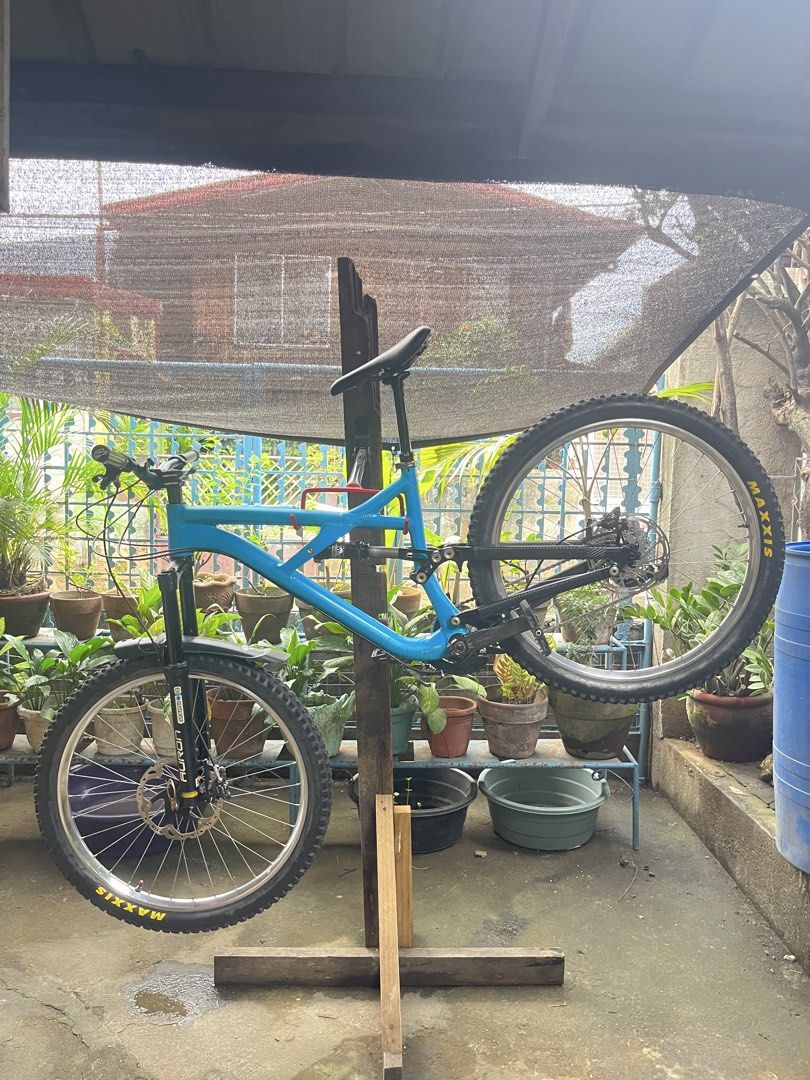 Specialized Enduro Bike (Category: Bicycles) located in Manila. Submitted by mightybear_a142c4 (Listing ID 1466145704, Image 2). Description: PTPA Frame: - 2015 Specialized enduro comp 650b (medium) - non boost - 165mm rear travel - Fox ctd with auto sag Fork: - Suntour auron - Boost - 170mm travel - Suntour fender Cockpit: - aluminium (31.8x40mm) - Keysto handlebar (760mm) - EXA form 900i dropper seat post (150mm) Groupset: - Shimano SLX (brakes