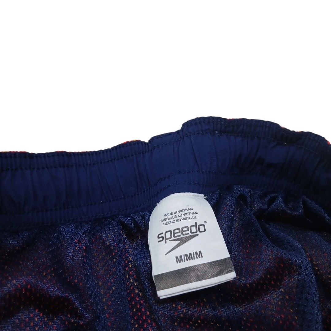 Speedo Swim Trunks (Category: Activewear) located in Iloilo. Submitted by wearmovement.ilo (Listing ID 1466093059, Image 3). Description: Speedo Swim Trunks Shorts Orange Color Rate 10/10 Men's Size 30-32 Waistline x 16.5 Length Good as New Condition / No Issues Quick Dry / Stretchable Waistband With Inner Brief-Lined / Drawcord DM 📩📩📩 _______Disclaimer________ All brand names and trademarks belong to their respective owners and are used for i
