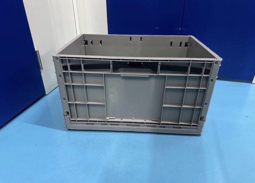 Stackable Grey Plastic storage box (Category: Storage Boxes & Baskets) located in Singapore. Submitted by yuki_1421 (Listing ID 1466047049, Image 1). Description: .