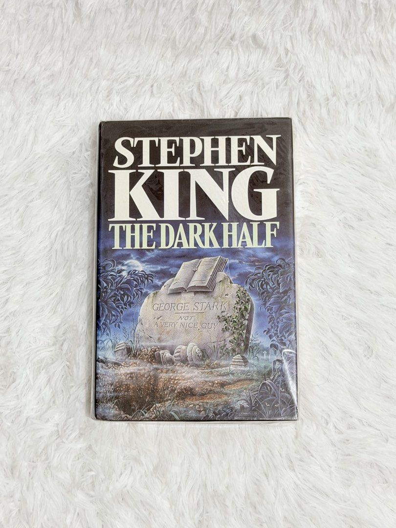 STEPHEN KING - THE DARK HALF Hardcover - PRELOVED (Category: Storybooks) located in Malolos. Submitted by jnrreadershavenbooks (Listing ID 1466080650, Image 1). Description: ☑SECONDHAND HARDCOVER BOOK FOR SALE!!! ✅Writer: Stephen King ✅Title: The Dark Half (US Hardcover) ✅Mode of Payment: Gcash/BPI/GoTyme/Maya ✅Delivery via J&T Express (or you may book Lalamove for same day delivery)..