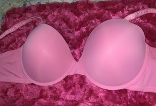 (Category: ) located in . Submitted by jennyitems (Listing ID 1466136911, Image 1). Description: .