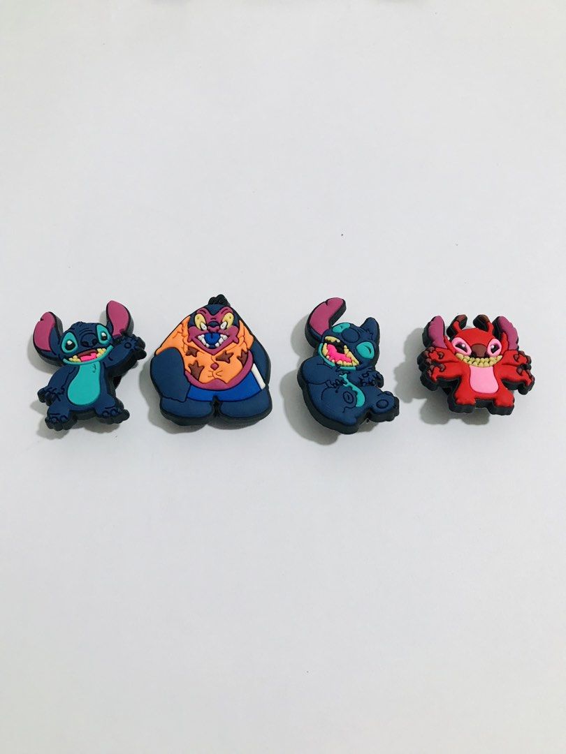 STITCH JIBBITZ (Category: Character Goods) located in Gamu. Submitted by 2022bagsbunny (Listing ID 1465982729, Image 3). Description: PER SET 300.