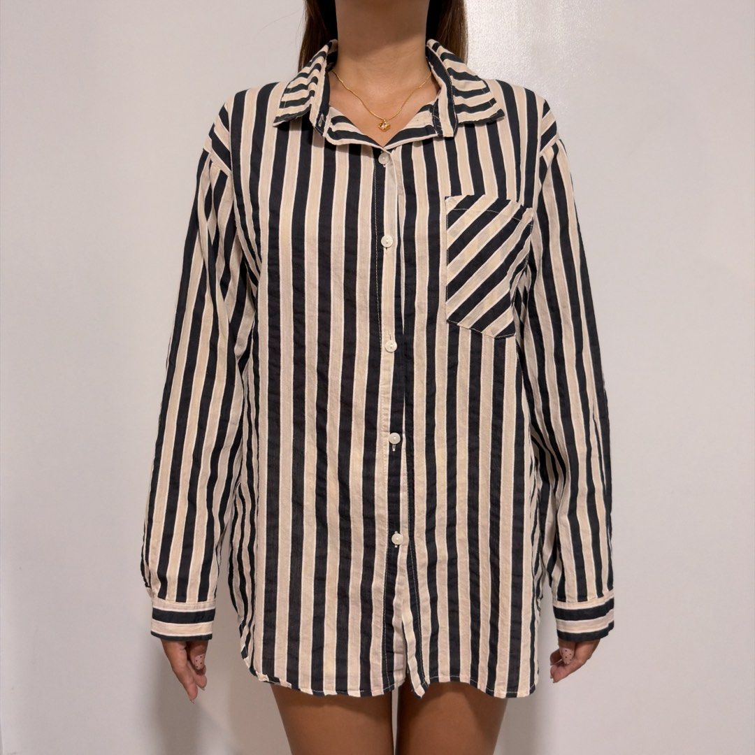 striped button down (Category: Longsleeves) located in Cebu City. Submitted by cuteoncue (Listing ID 1466151505, Image 3). Description: large-xl.