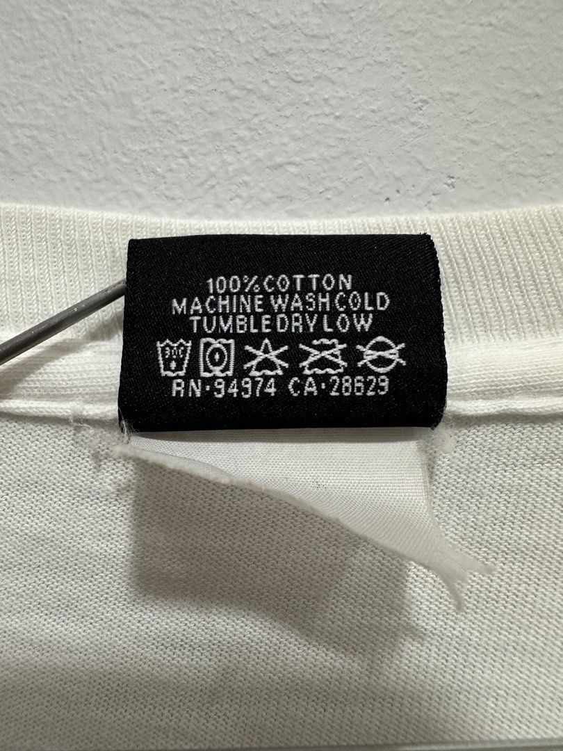 Stüssy Desert Bloom Tee White XL (Authentic) (Category: Tshirts & Polo Shirts ) located in Manila. Submitted by ylsrarities (Listing ID 1466093437, Image 3). Description: Pre-owned with normal signs of wear. The fabric remains clean and comfortable with plenty of life left. The cactus graphics remain vibrant and intact with no major cracking or fading visible. The tee has a wide, slightly oversized fit typical of this model. • Brand: Stüssy • Mod