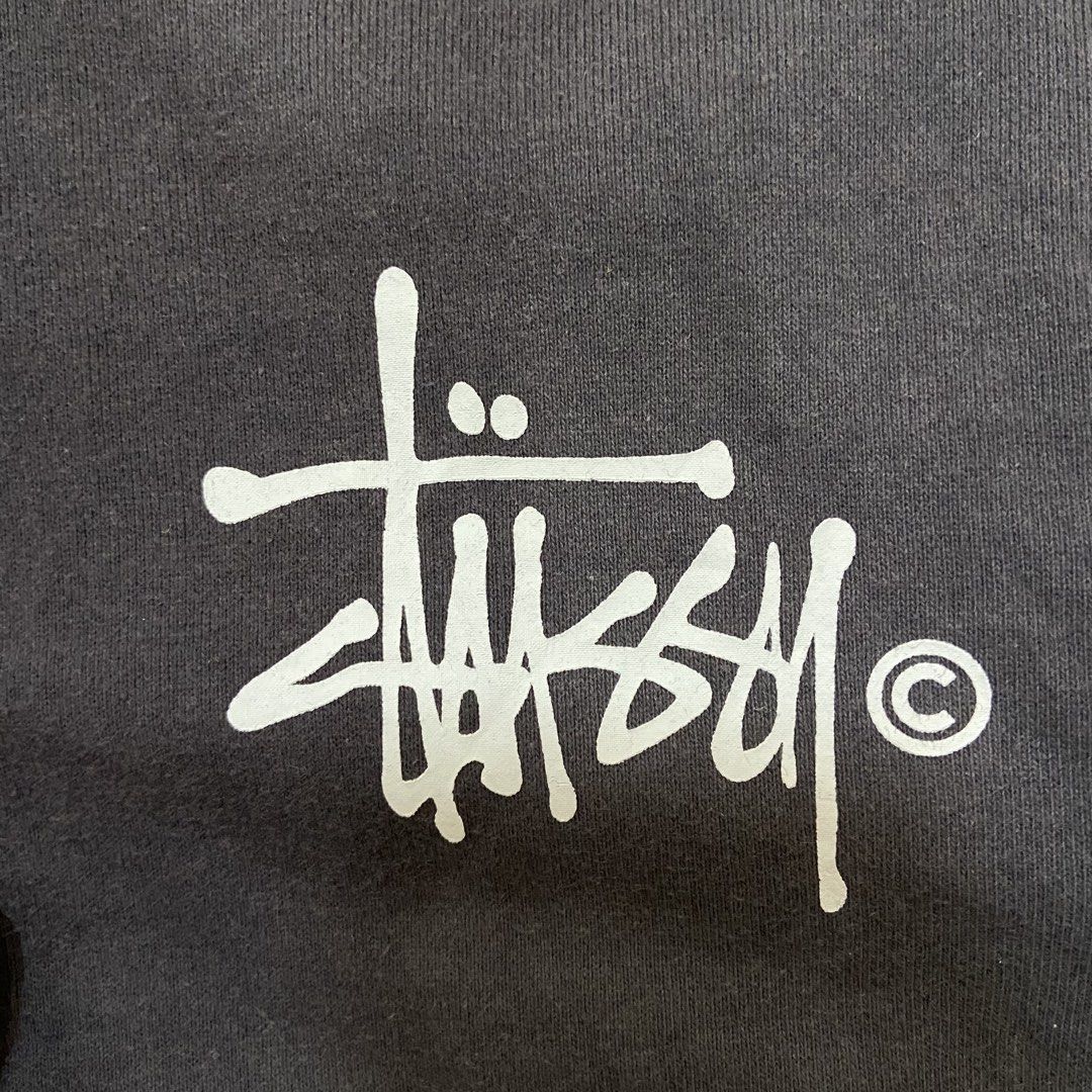 STUSSY BASIC LOGO TWOTONE HOODIE (Category: Hoodies) located in Manila. Submitted by ivan_carbungco (Listing ID 1466133420, Image 3). Description: STUSSY BASIC LOGO TWOTONE HOODIE 20 by 25 GOOD CONDITION NEED WASH 800 CLAIM.