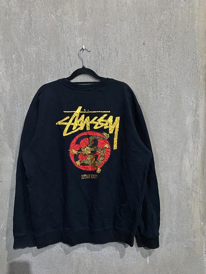STUSSY CREW NECK (Category: Coats, Jackets and Outerwear) located in Bacolod City. Submitted by slurpy_thrift (Listing ID 1466151057, Image 2). Description: .