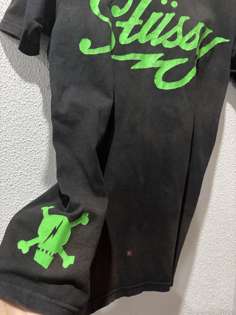 Stussy vintage (Category: Tshirts & Polo Shirts ) located in Manila. Submitted by mgezVtg (Listing ID 1465976031, Image 3). Description: Check pics for issues .