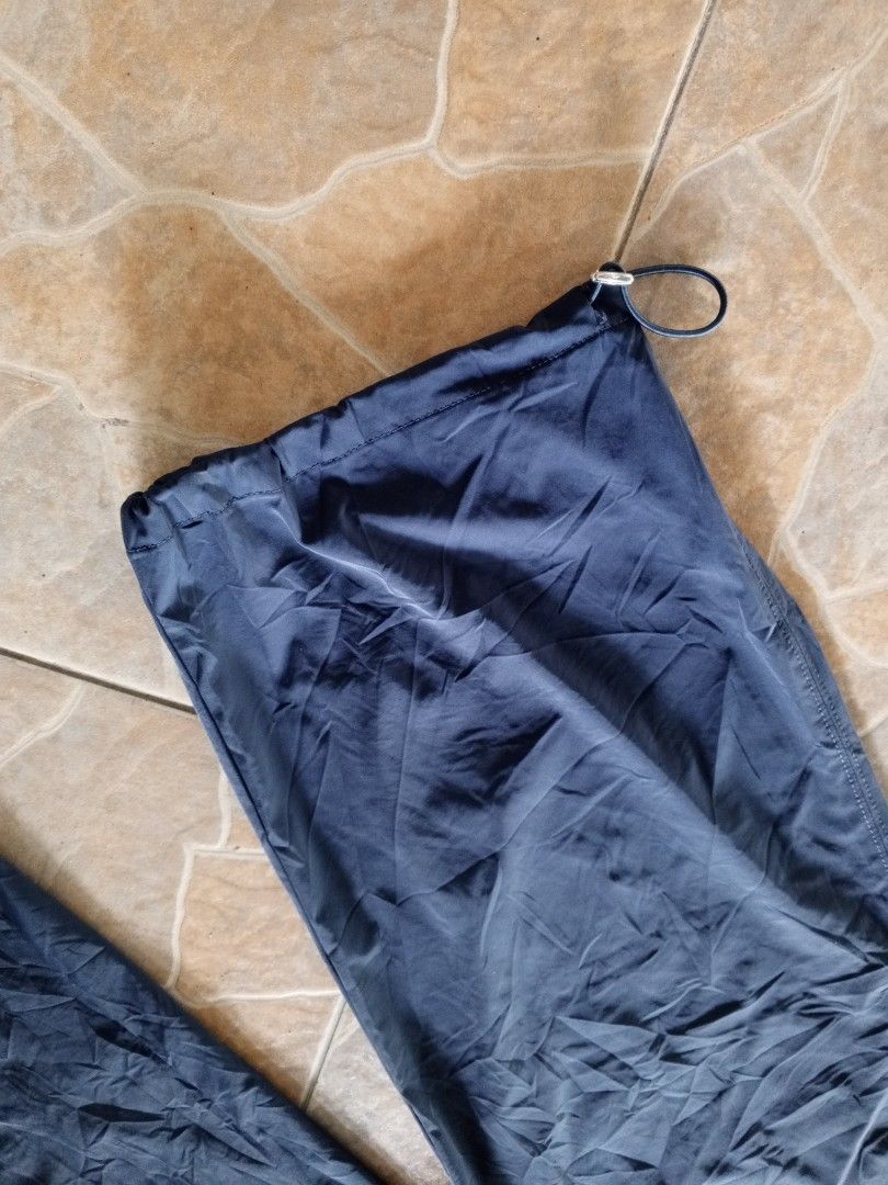 Style & Co. Blue Cargo Pants Size 1X (Category: Jeans) located in Orani. Submitted by thriftniea (Listing ID 1466043696, Image 3). Description: - Brand: Style & Co. - Size: 1X - Color: Dark Blue - Material: 86% Nylon, 14% Spandex (lightweight & stretchy) - Waistband: Elastic with drawstring closure - Features: Side utility pockets & adjustable cinched cuffs - Origin: Made in Vietnam.