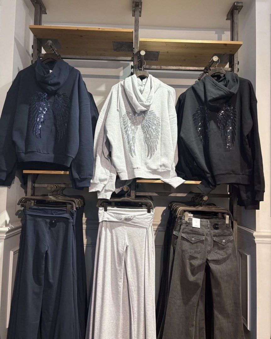 Subdued Seoul Pasabuy (Category: Coats, Jackets and Outerwear) located in Pasig City. Submitted by admnlg (Listing ID 1466146224, Image 1). Description: Kindly message me the item/s you want and I’ll check their availability in store since my AirBnB will be legit across the street lang from Brandy Melville & Subdued hehe! If they’re available then I’ll ask for the payment then purchase them either later in the day or the next day! Alternatively y