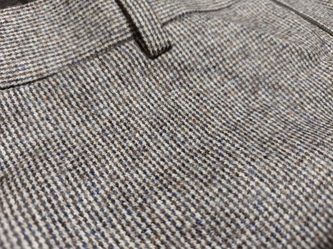 Suitsupply Wool Trousers Pants with lining (Category: Trousers) located in Taguig. Submitted by nextflip (Listing ID 1466005755, Image 2). Description: like new no issue 30 x 41 leg opening 7.