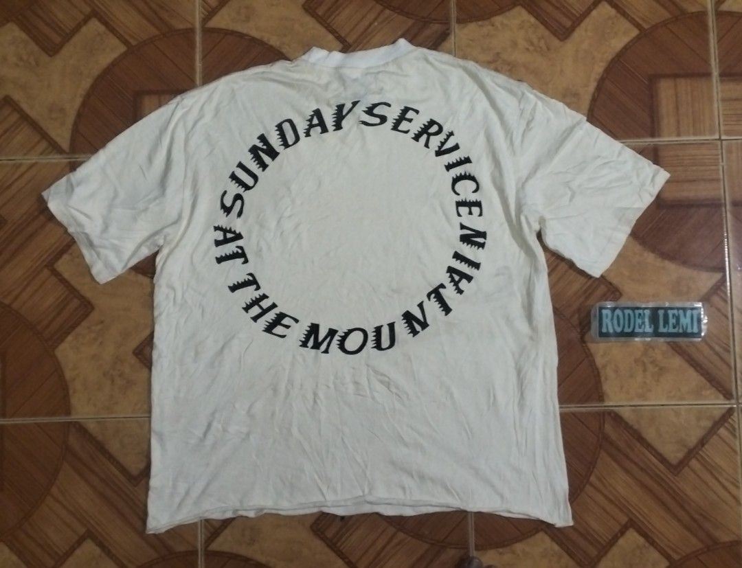 Sunday service (Category: Tshirts & Polo Shirts ) located in Bulacan. Submitted by ryldeal030912 (Listing ID 1465981405, Image 2). Description: excellent condition large cropped 24" width 29" lenght.