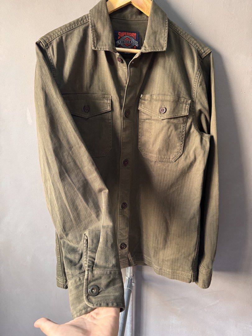 Superdry - Union Wear Olive Herringbone Work shirt (Category: Activewear) located in Cabuyao City. Submitted by _streetflavor (Listing ID 1465989127, Image 3). Description: Superdry - Union Wear Olive Herringbone Work shirt Excellent Size: medium Length: 27 Width: 21.5 -1,580 pesos Dm.