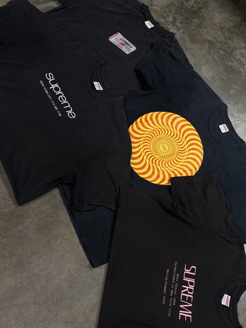 Supreme tees (Category: Tshirts & Polo Shirts ) located in Manila. Submitted by mgezVtg (Listing ID 1465976332, Image 3). Description: 4 supreme tees all auth one xl and 3 large mostly good fade 8.5/10.