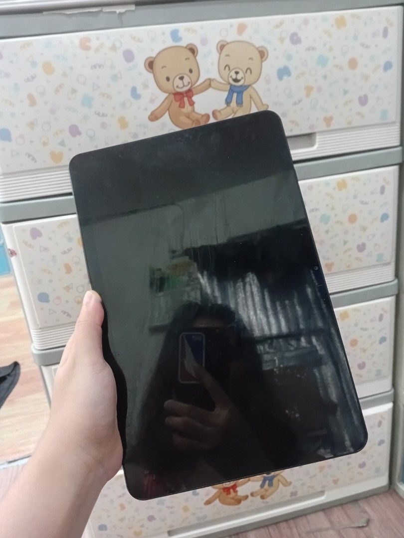 TABLET ANDROID (Category: Android) located in Pasig City. Submitted by sandysexy (Listing ID 1466022116, Image 1). Description: Like New NO ISSUE MONTHS OLD RFS: NAG UPGRADE LANG HEHE Pinanonooran lang nang NETFLIX and YT.
