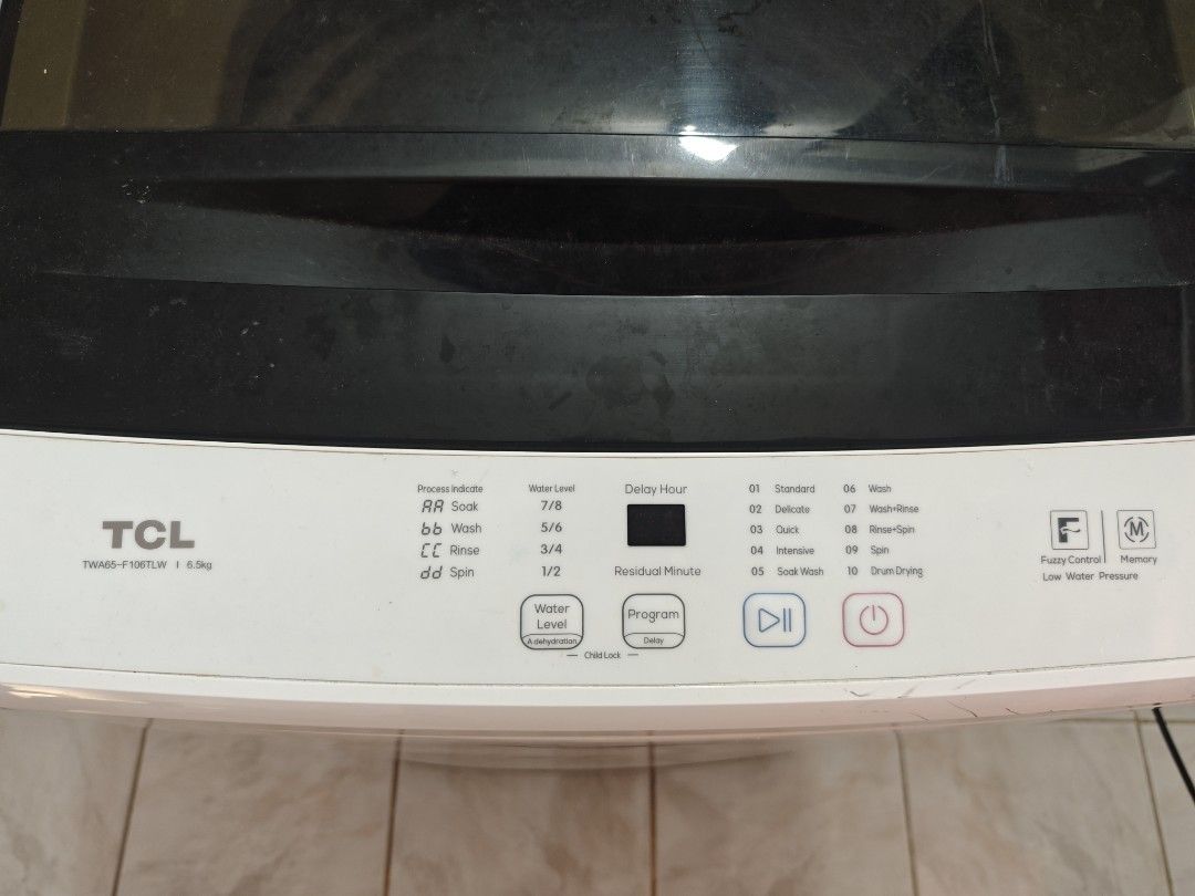 TCL Automatic Washing Machine 6.5kg (Category: Washing Machines and Dryers) located in Santiago. Submitted by jendesu88 (Listing ID 1465971040, Image 3). Description: - TCL Fully Automatic Washing Machine - 6.5kg Washing Capacity - Top Load Design - Multiple Wash Programs - Works Well - Rated Voltage: 220-230V - Rated Frequency: 60Hz RFS: not using anymore after move out No hidden issues and repair history Buyer to pay for delivery fee Pick up in