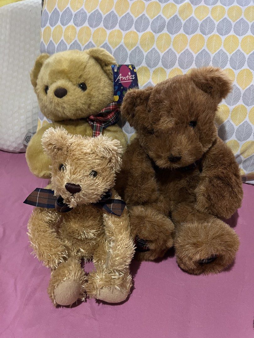 Teddybear (set#b2) (Category: Plushies & Soft Toys) located in Paranaque City. Submitted by bonsaiart (Listing ID 1466046448, Image 1). Description: Pre owned Good condition Selling as set 780+sf Payment via gcash or paymaya Shipping via j&t No to cop / cod / meetup.