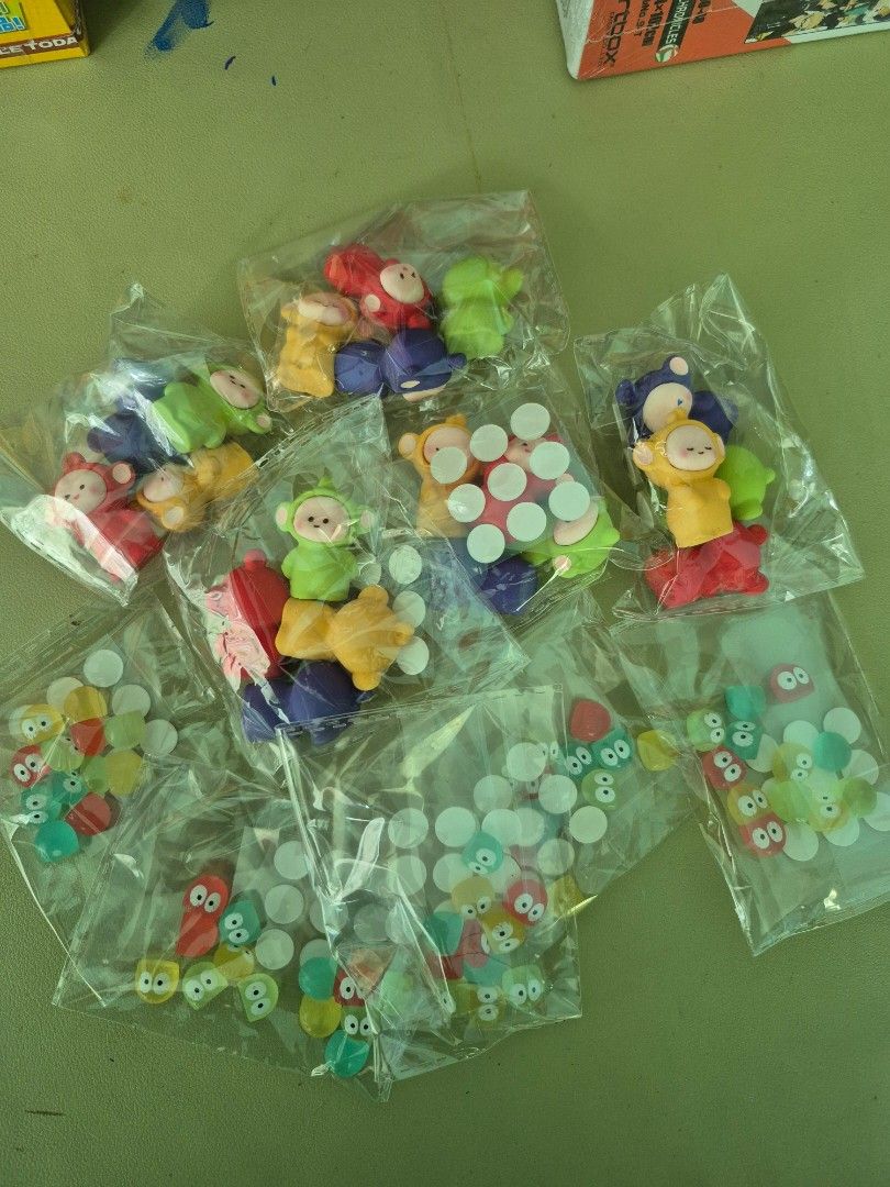 Mini Teletubbies Charms (Category: Kids Toys) located in Malasiqui. Submitted by yoonisthings (Listing ID 1465998066, Image 1). Description: mini Teletubbies charms (4pcs) + 12pcs glow in the dark fairies Dimension: W2.8cm x H3.4-3.5cm (Teletubbies) | 0.9cm glow in the dark fairies ​Inclusions: With Adhesive Dots / Double Sided Tape Set Materials: Resin **BUY 2 or more, FREE SF via J&T.