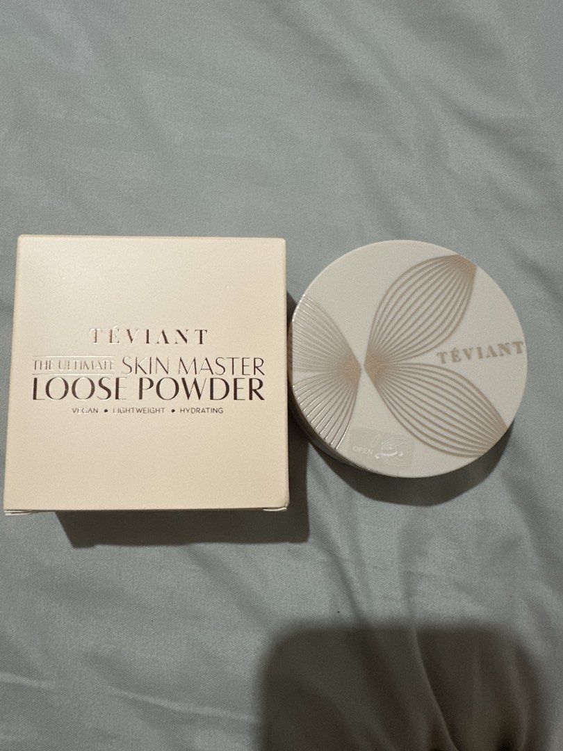 Teviant Skin Master Loose Powder - Matcha (Category: Makeup) located in Davao. Submitted by krau_ (Listing ID 1465968027, Image 1). Description: Brand new and sealed with box Still avaialble for sale at Teviant for 695! RFS: Duplicate .
