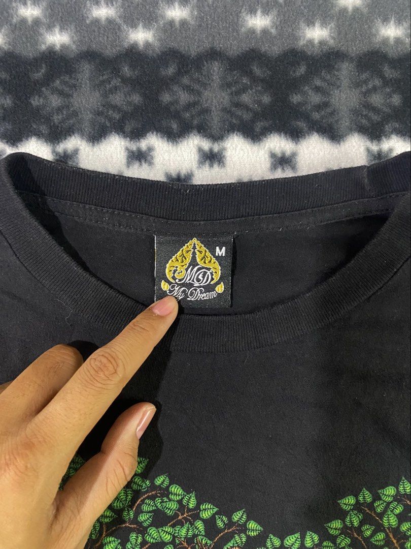 THAILAND SHIRT (Category: Tshirts & Polo Shirts ) located in General Santos City (Dadiangas). Submitted by nokkie_thrift (Listing ID 1466046765, Image 3). Description: Thai shirt Excellent condition Dimes 20x26 No issue.