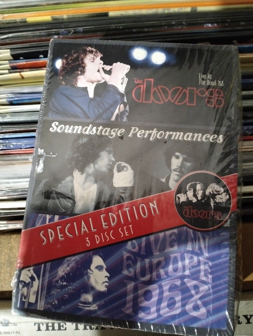 The doors live boxset deluxe dvd (Category: CDs & DVDs) located in Manila. Submitted by ramonrobin.cruz (Listing ID 1466035615, Image 1). Description: The doors live boxset deluxe dvd.