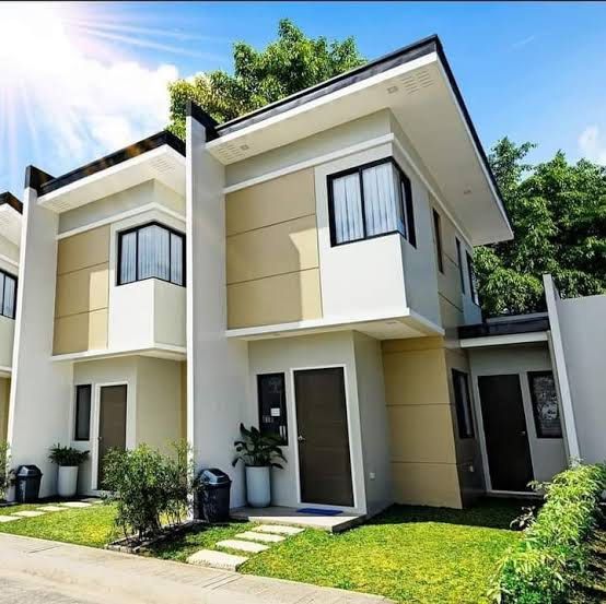 The Granary (Category: House & Lot) located in Binan City. Submitted by opulenthousesinthesouth (Listing ID 1465999528, Image 2). Description: 🏡 𝗟𝗜𝗩𝗘 𝗕𝗜𝗚 𝗜𝗡 𝗕𝗜Ñ𝗔𝗡 — 𝗔𝗧 𝗣𝗔𝗬𝗠𝗘𝗡𝗧 𝗧𝗘𝗥𝗠𝗦 𝗠𝗔𝗗𝗘 𝗘𝗔𝗦𝗜𝗘𝗥! 📍 𝗟𝗢𝗖𝗔𝗧𝗜𝗢𝗡: 𝗕𝗿𝗴𝘆. 𝗦𝗮𝗻 𝗔𝗻𝘁𝗼𝗻𝗶𝗼, 𝗕𝗶ñ𝗮𝗻, 𝗟𝗮𝗴𝘂𝗻𝗮 🏠 𝗣𝗥𝗢𝗣𝗘𝗥𝗧𝗬 𝗗𝗘𝗧𝗔𝗜𝗟𝗦 ✔️ Townhouse Community ✔️ 2 Bedrooms ✔️ 1 Carport ✔️ Lot Area: Approx. 45 sqm ✔️ Floor Area: Approx. 43 