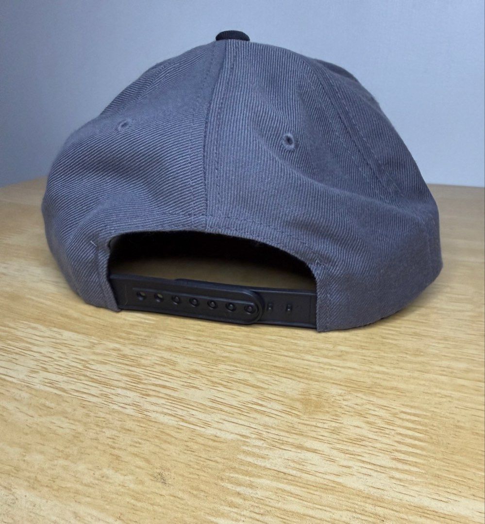The Hundreds Hat Snapback black/ gray (Category: Caps & Hats) located in Manila. Submitted by catmoonlilith (Listing ID 1465998262, Image 3). Description: .