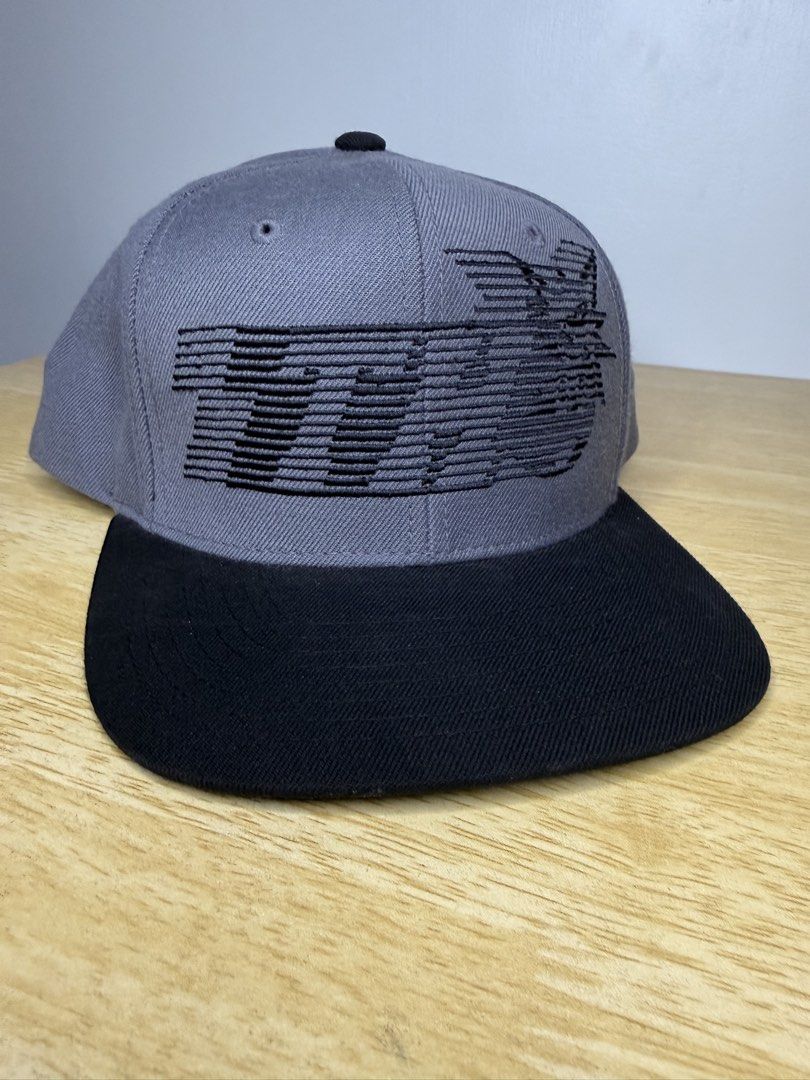 The Hundreds Hat Snapback black/ gray (Category: Caps & Hats) located in Manila. Submitted by catmoonlilith (Listing ID 1465998262, Image 1). Description: .