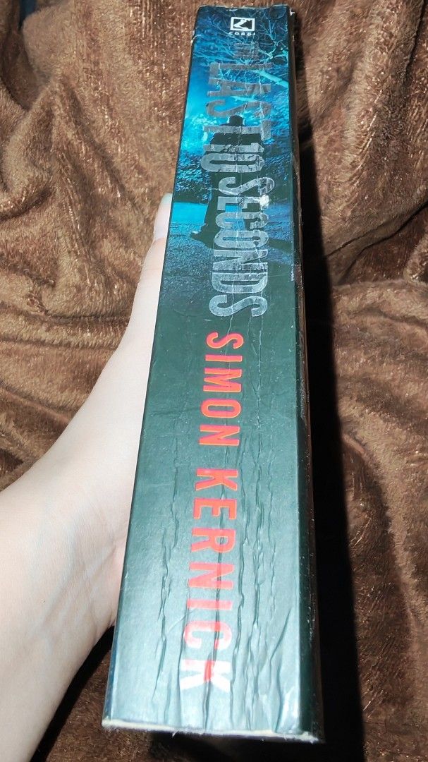 The Last 10 Seconds by Simon Kernick (Category: Storybooks) located in Makati City. Submitted by lali. (Listing ID 1466101492, Image 2). Description: The Last 10 Seconds by Simon Kernick -paperback -crease -tanning -foxing -dents ₱120.