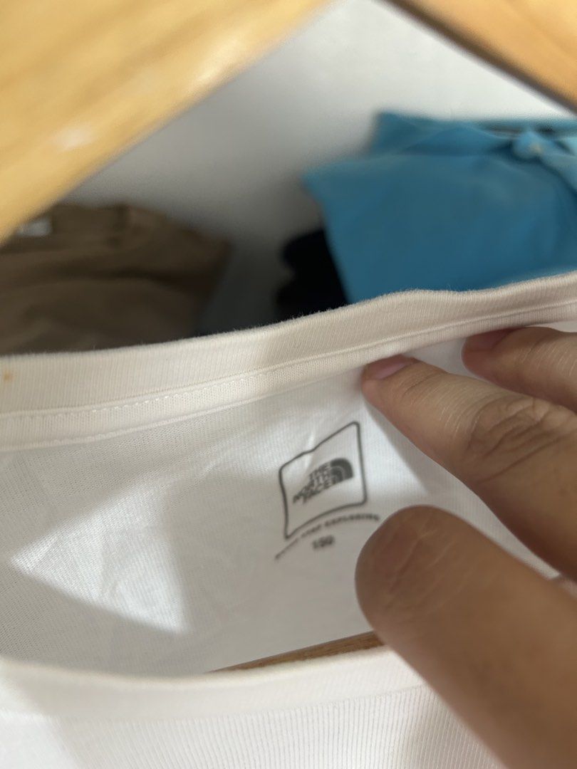 The north face shirt (Category: Shirts) located in Cavite. Submitted by arvinroderos (Listing ID 1466017309, Image 2). Description: Tnf shirt 17x22 excellent condition 400.