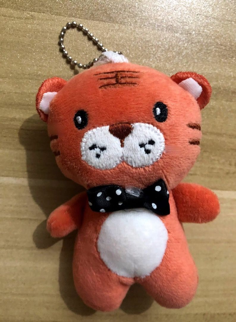 Tiger plush keychain (Category: Plushies & Soft Toys) located in San Juan City. Submitted by ttanmien (Listing ID 1466104381, Image 2). Description: .