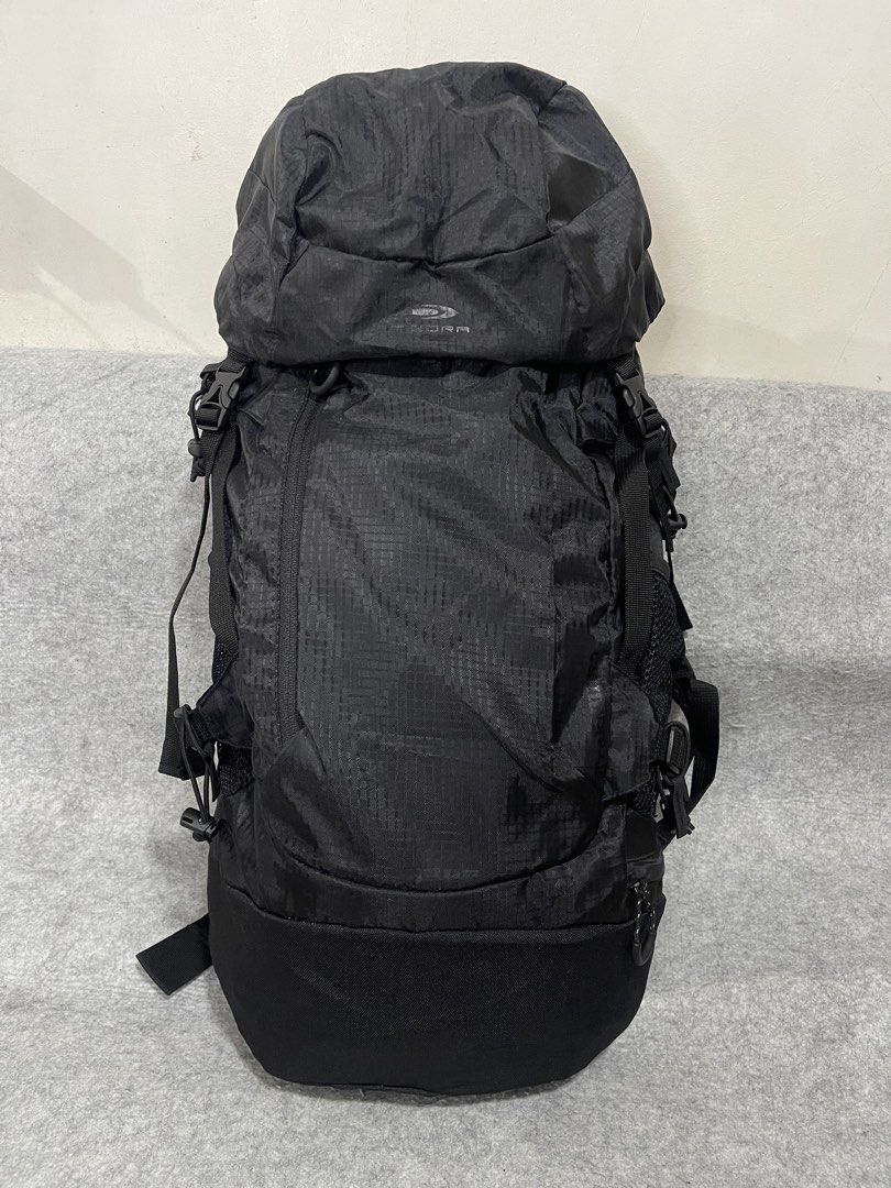 tigora trekhill 30 hiking backpack (Category: Hiking & Camping) located in Calamba. Submitted by thriftingoverload (Listing ID 1466089006, Image 1). Description: plus shipping fee with rain cover.