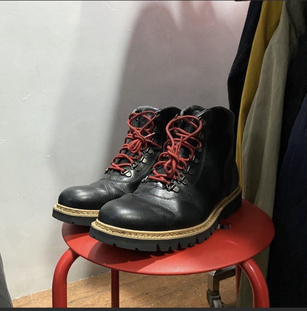 Timberland Britton Hill Alpine Hiker Boots Waterproof (Category: Boots) located in Makati City. Submitted by EJDbad (Listing ID 1466154591, Image 3). Description: .