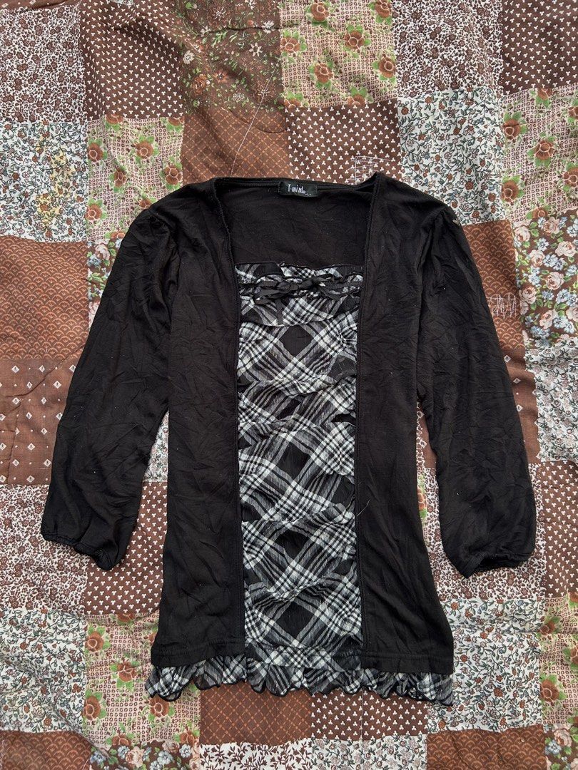 T-MiND japan horror protagonist milkmaid (Category: Blouses) located in Butuan. Submitted by kittyfinds444 (Listing ID 1466044394, Image 2). Description: • size: large • bought from japan arrivals. • lowballers will be ignored. not selling it for lower price. willing to keep! •please check the photos before claiming. do not offer if unsure & still canvasing. we don’t accept unsure offers unless it’s paid to avoid conflicts. .