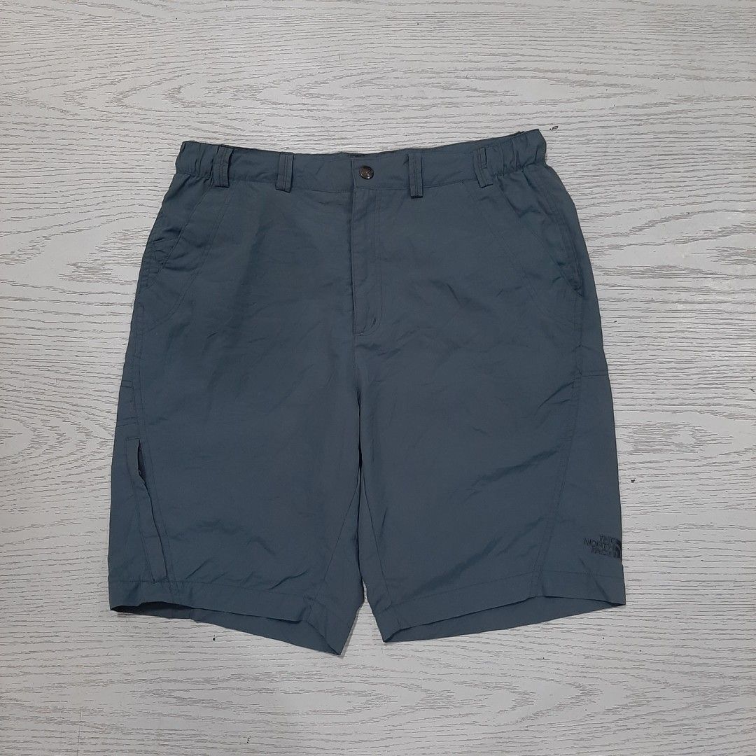 TNF TREKSHORT (Category: Shorts) located in San Carlos. Submitted by denzel999 (Listing ID 1466102670, Image 1). Description: Likenew large.