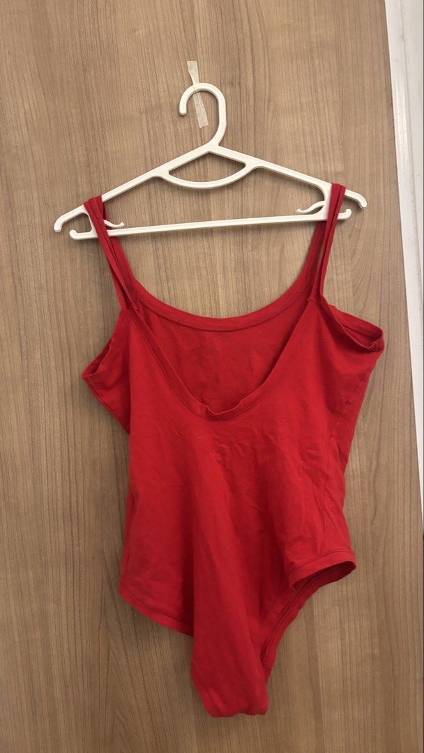 Tommh Hilfiger Bodysuit (Category: Everything Else Others) located in Pakil. Submitted by byvera (Listing ID 1466013814, Image 2). Description: size small on tag but best fit large .