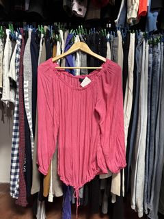 (Category: ) located in . Submitted by isabelasthriftclothes (Listing ID 1466040888, Image 1). Description: .