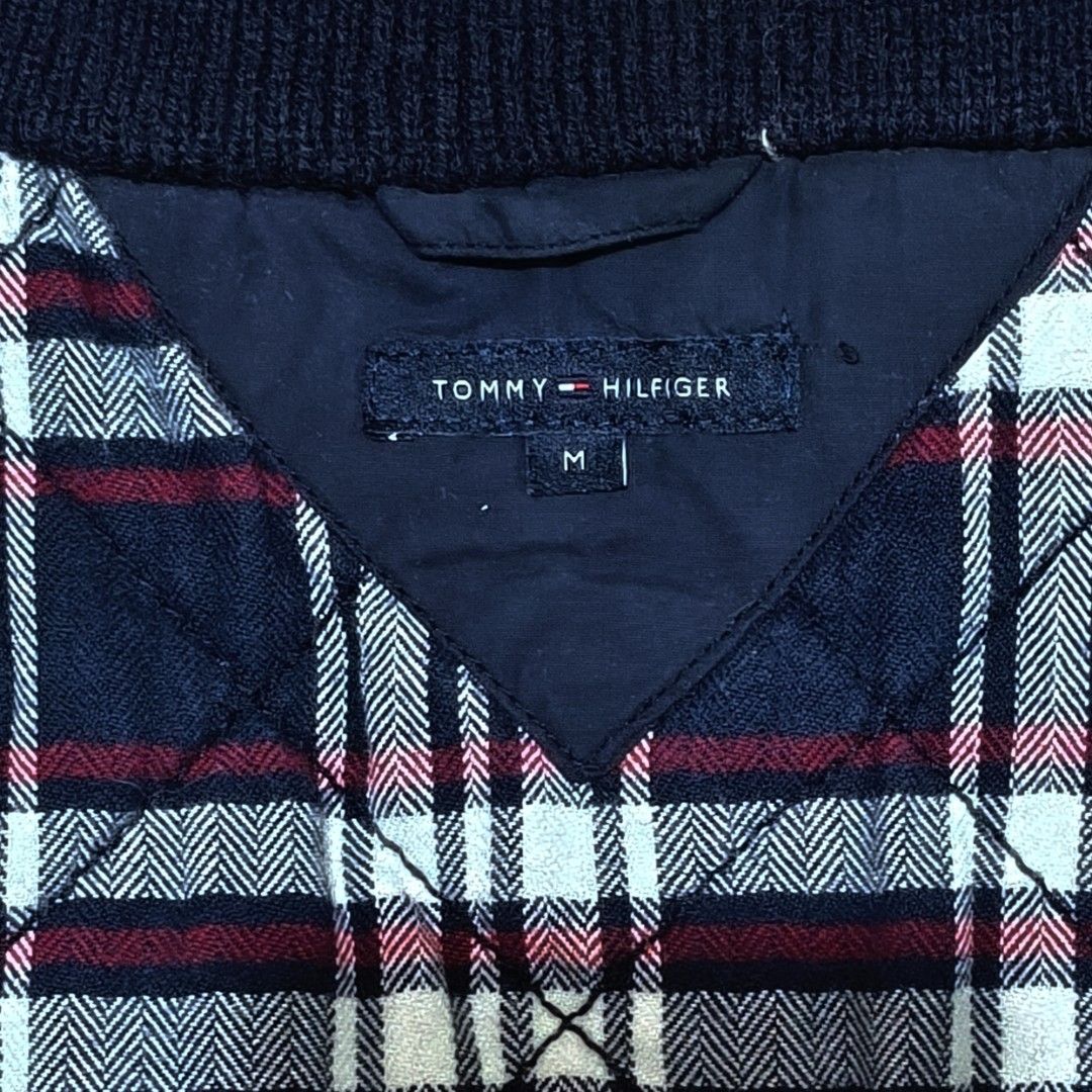 Tommy Hilfiger Quilted Plaid Lined Winter Jacket (Category: Coats, Jackets and Outerwear) located in Baguio. Submitted by hevimetl (Listing ID 1466091934, Image 2). Description: - Slighty negotiable for fast deal - Size: Medium (M) - Includes a matching detachable hood - Made in 2009, actual vintage stuff.