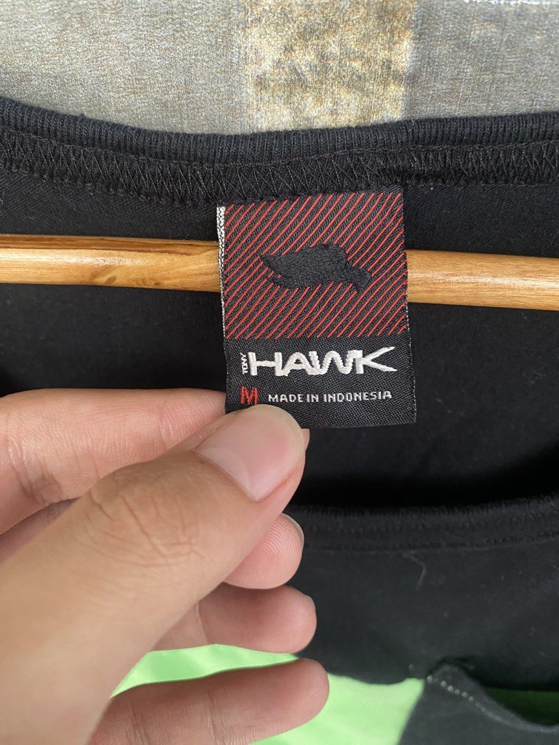 Tony Hawk Tanktop (Category: Tshirts & Polo Shirts ) located in Santa Rosa. Submitted by thriftandwrap.2020 (Listing ID 1466102415, Image 3). Description: •𝑺𝒊𝒛𝒆:Medium •𝑪𝒐𝒏𝒅𝒊𝒕𝒊𝒐𝒏:Excellent •𝑪𝒐𝒍𝒐𝒓 𝒓𝒂𝒕𝒆:9/10 𝗠𝗶𝗻𝗲 350.