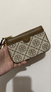 (Category: ) located in . Submitted by lovegclothingph (Listing ID 1466094774, Image 1). Description: .