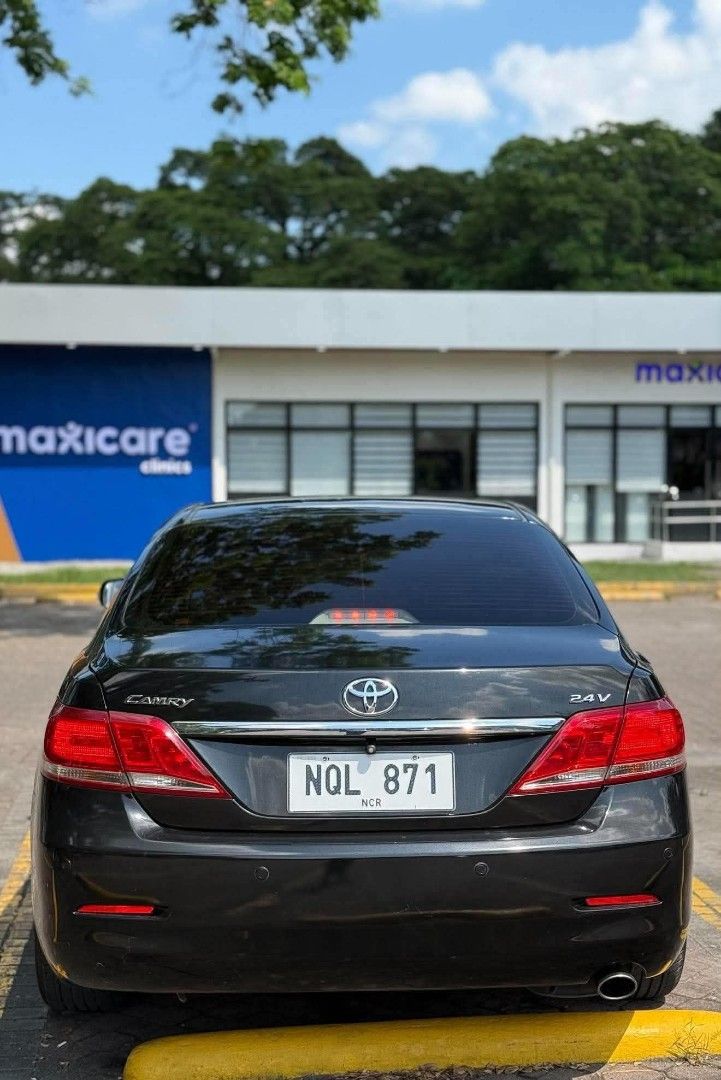 Toyota Camry 2.4 (A) (Category: New Cars) located in Manila. Submitted by pct.selling (Listing ID 1466136500, Image 2). Description: Toyota Camry 2010 2.4 V variant push start Automatic transmission 100k plus legit odo Power seats Leather seats Android head unit Complete papers Registered 2027 New set of mags and tires.
