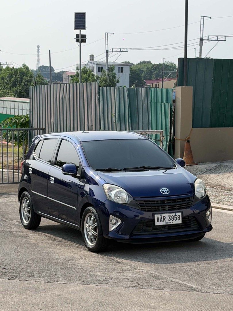 Toyota Wigo (Category: Used Cars) located in Quezon City. Submitted by keanespino (Listing ID 1465990671, Image 3). Description: FS slight negotiable!! 2014 Toyota Wigo G 1.0 Engine DOHC engine Automatic Transmission 78,652 kms mileage Newly PMS kaya next year pa-PMS ulit Brand New Tires (bought this year) QC, Nova/Fairview Area Open for check and test drive .
