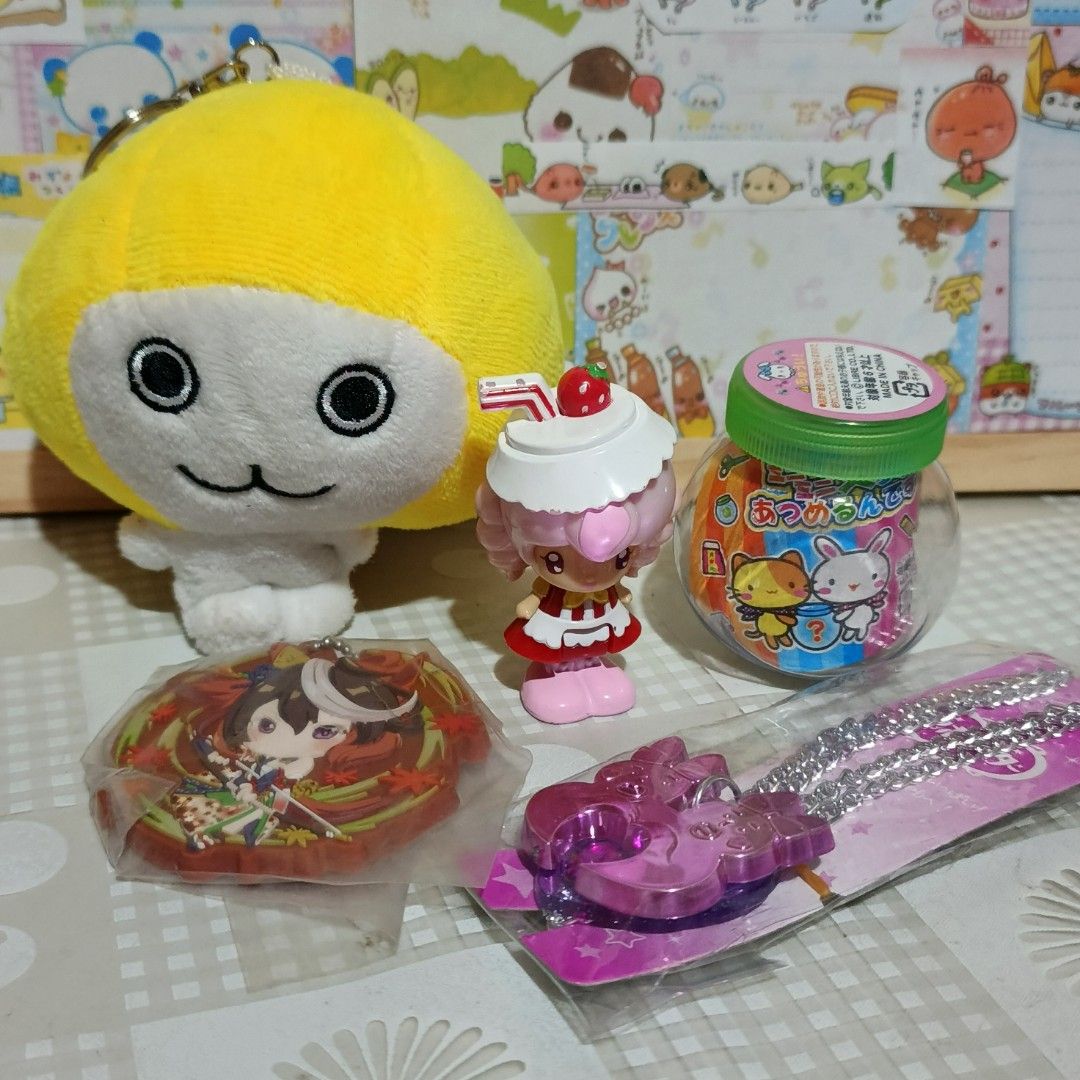 Toys Set D (Category: Plushies & Soft Toys) located in San Pablo. Submitted by oreospicks (Listing ID 1466042088, Image 1). Description: .
